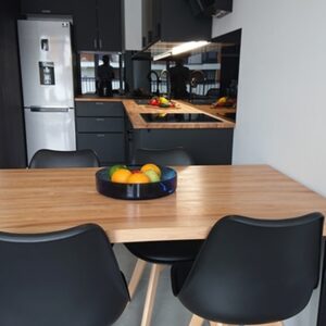 Mieszkanie Bytkowska stół